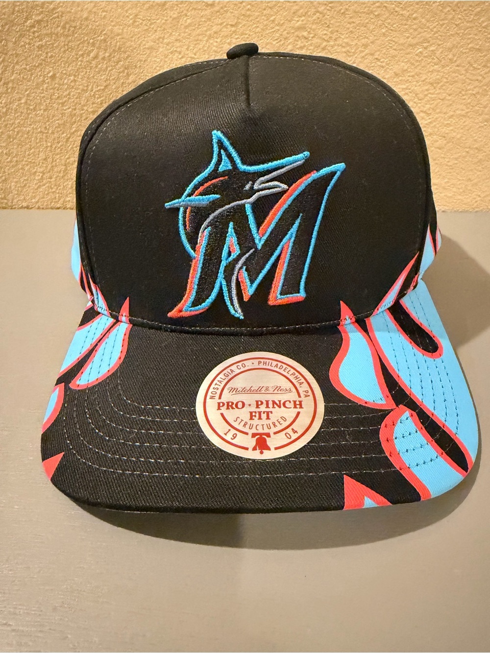Mitchell & Ness Miami Marlins MLB "Hot Head" Flame Snapback Hat - NWT